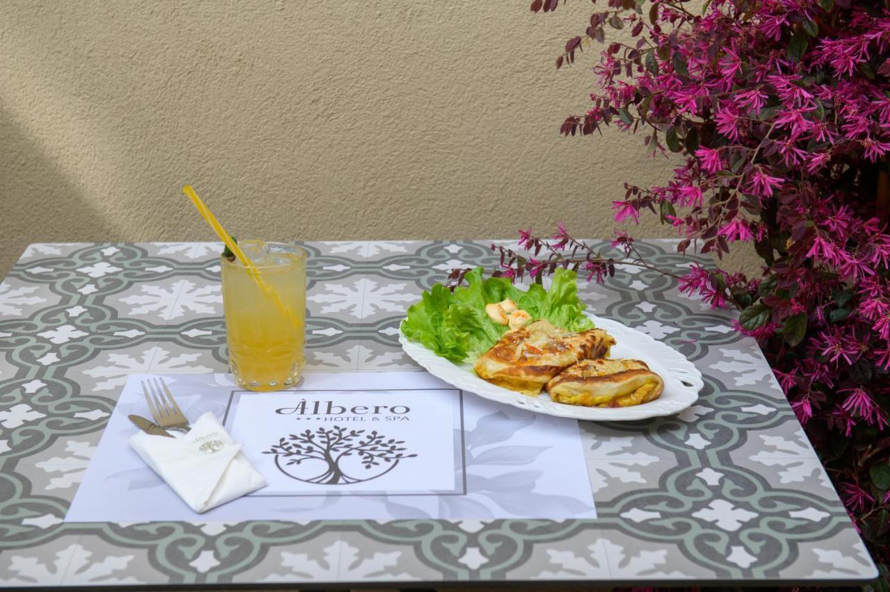 Perama  Albero Hotel מראה חיצוני תמונה