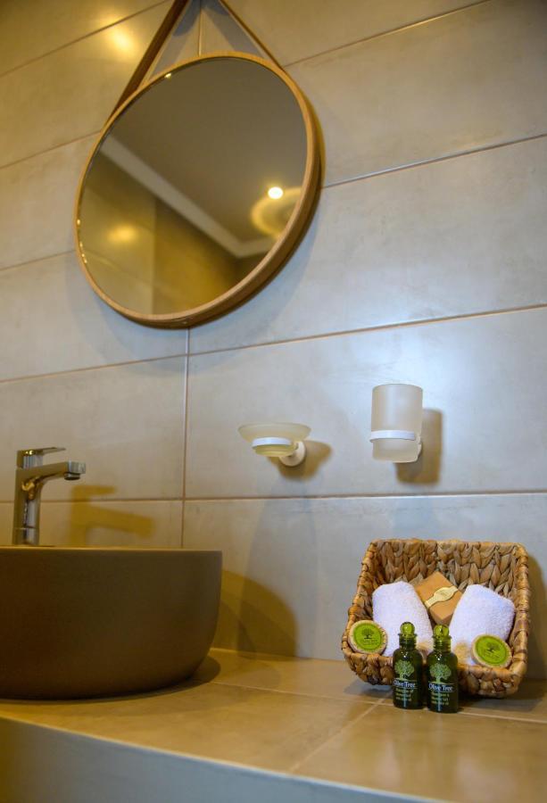 Perama  Albero Hotel מראה חיצוני תמונה