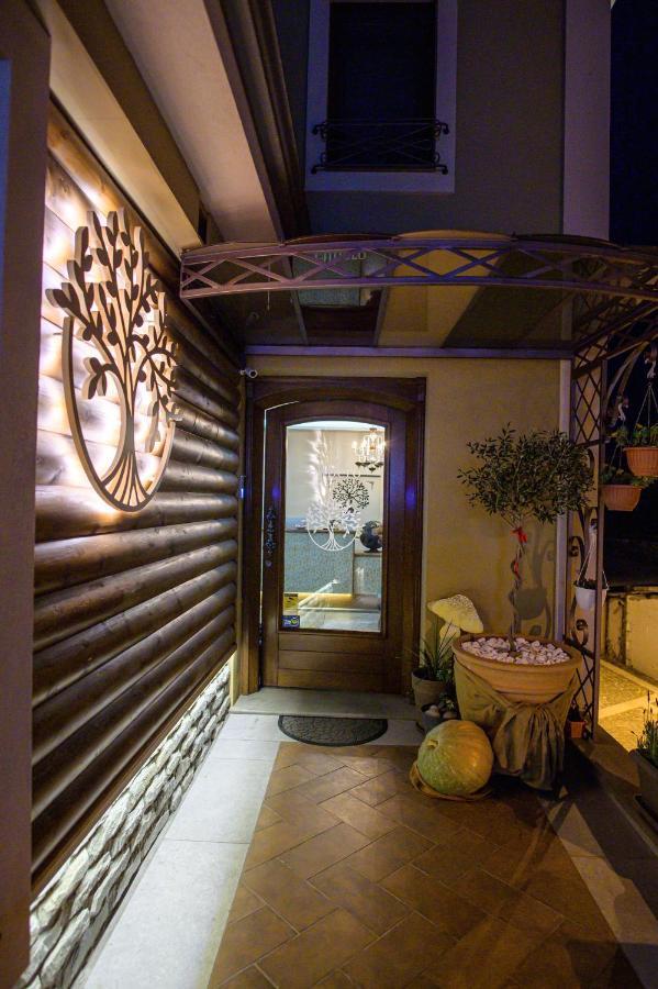 Perama  Albero Hotel מראה חיצוני תמונה