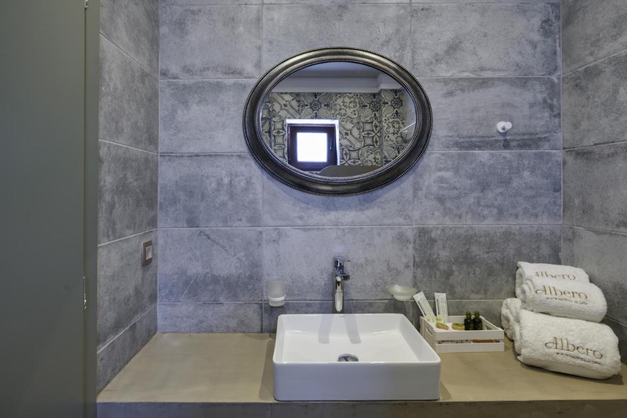 Perama  Albero Hotel מראה חיצוני תמונה