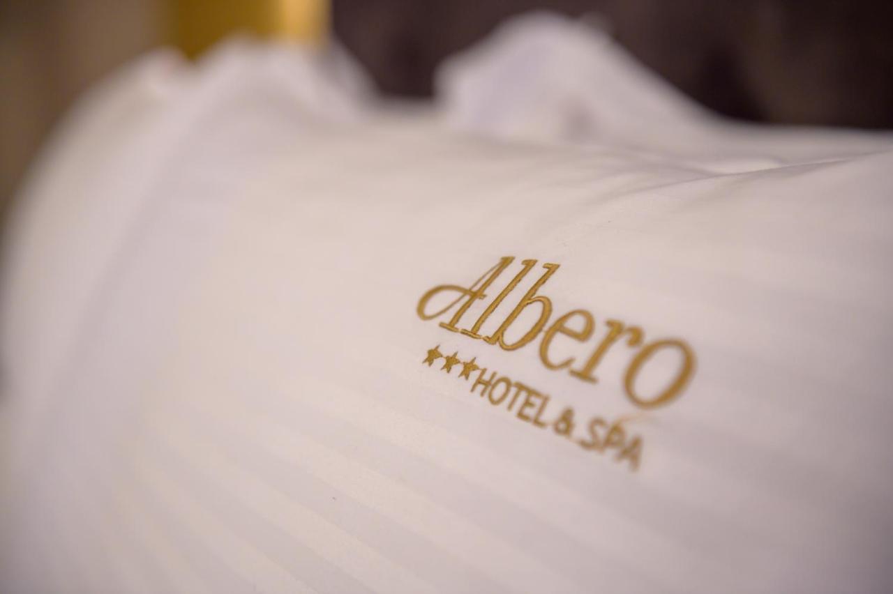 Perama  Albero Hotel מראה חיצוני תמונה