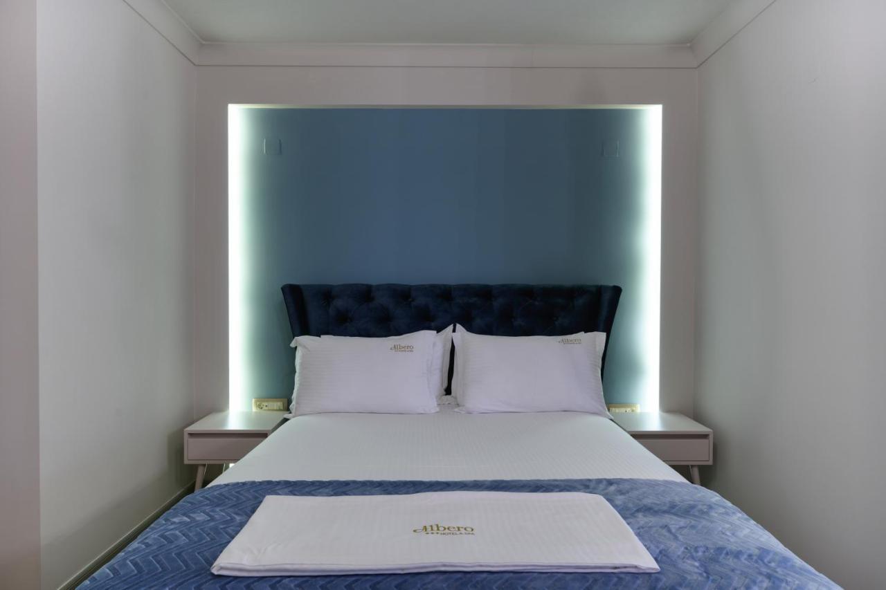 Perama  Albero Hotel מראה חיצוני תמונה