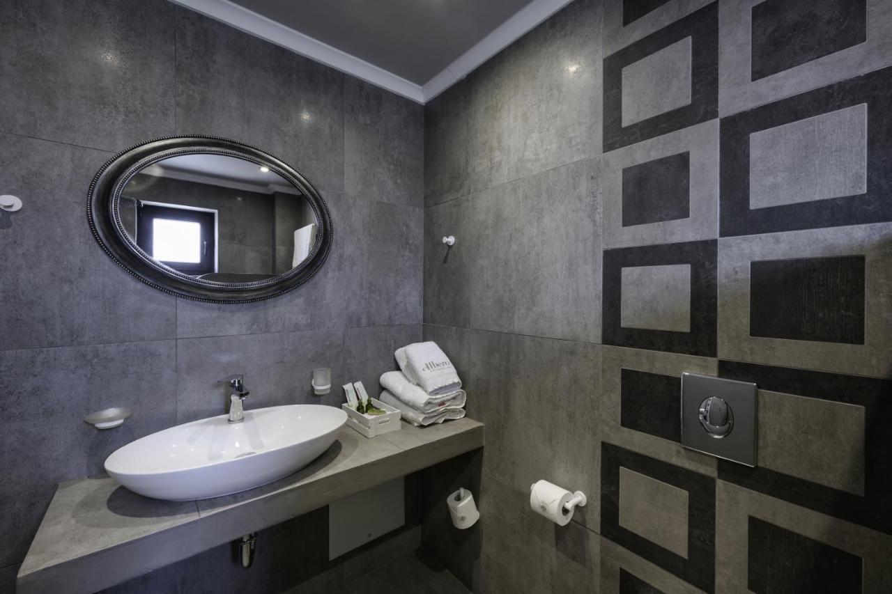 Perama  Albero Hotel מראה חיצוני תמונה